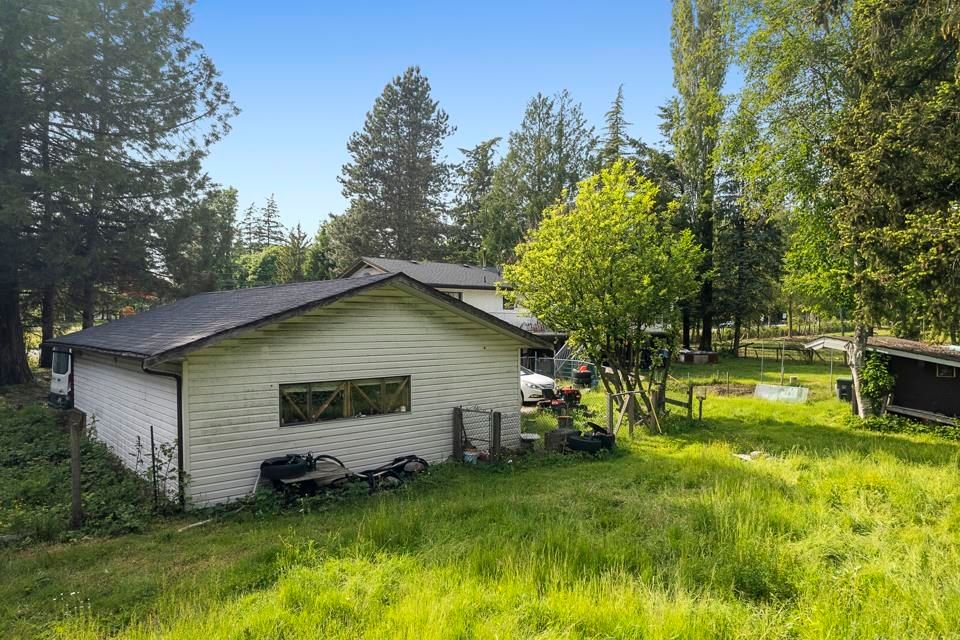 Listing Image 16