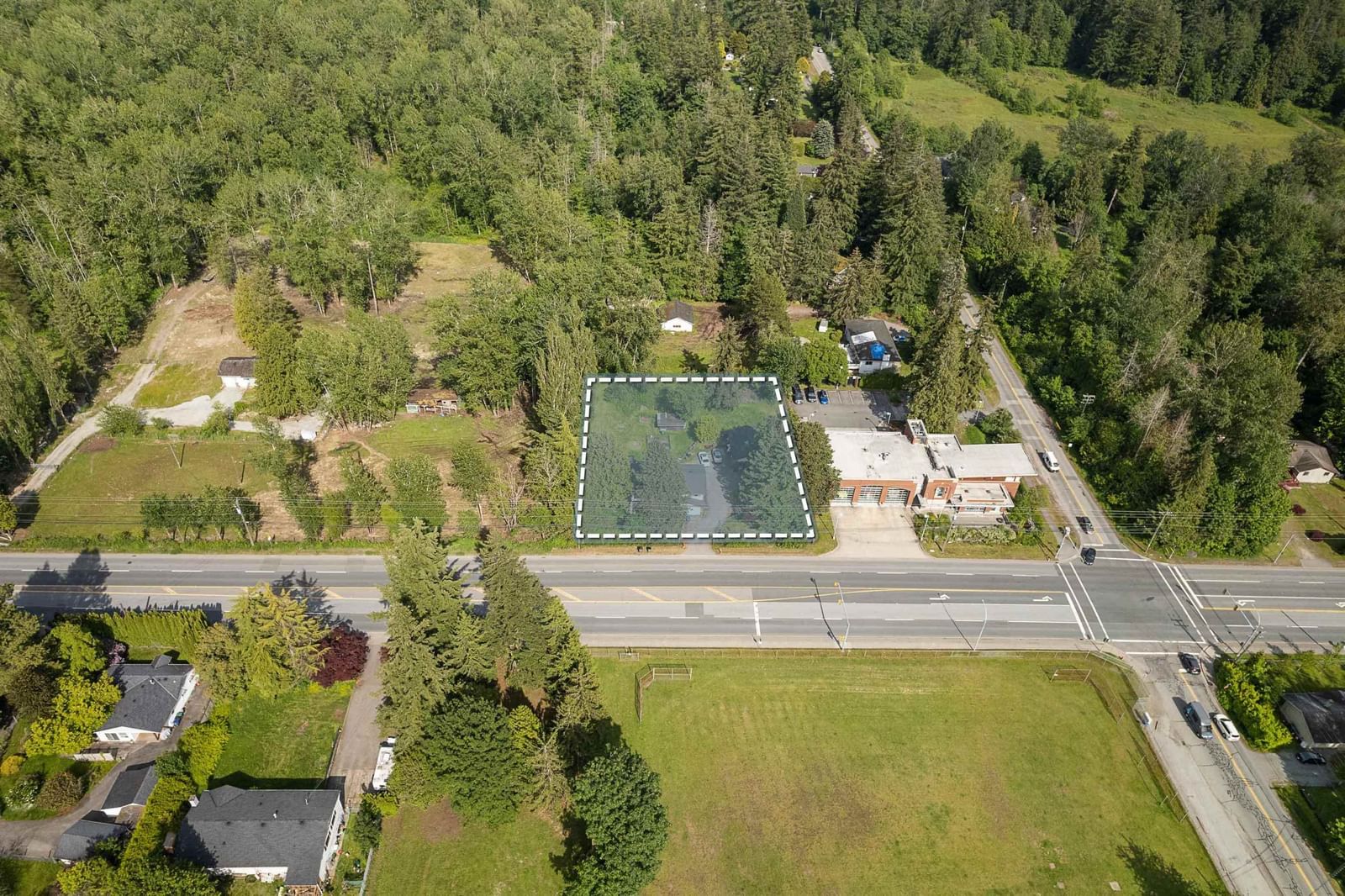 Listing Image 3