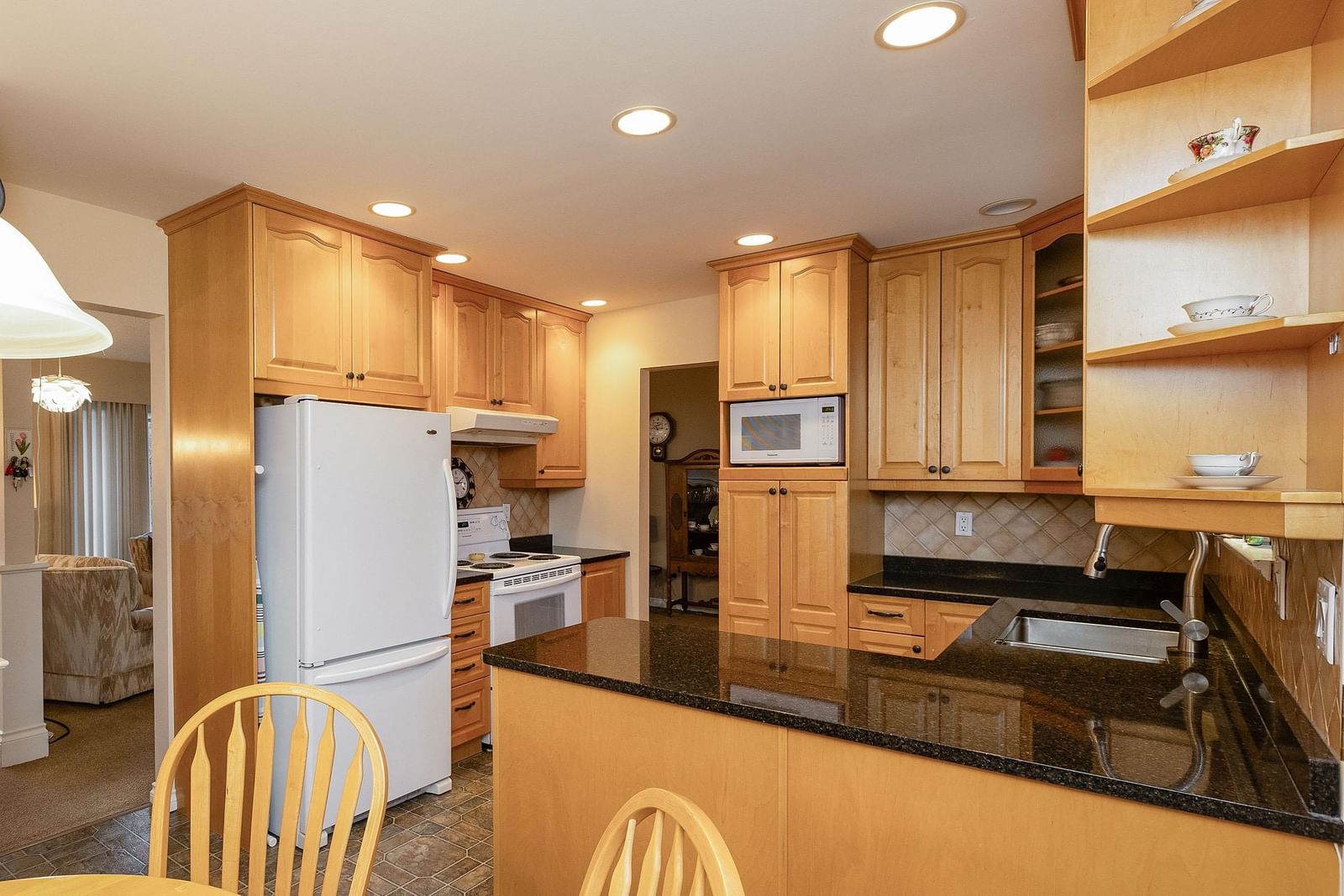 Listing Image 16