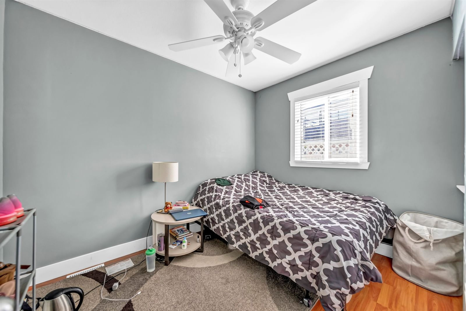 Listing Image 13