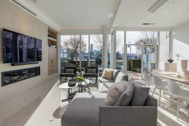 426 Beach Crescent #TH105, Vancouver, British Columbia
