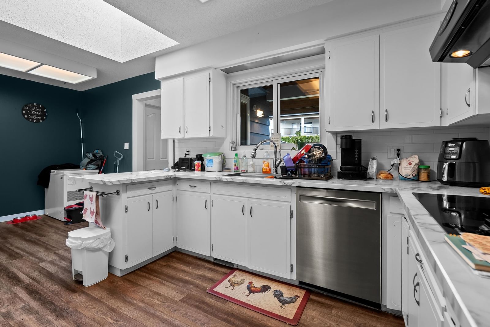 Listing Image 15