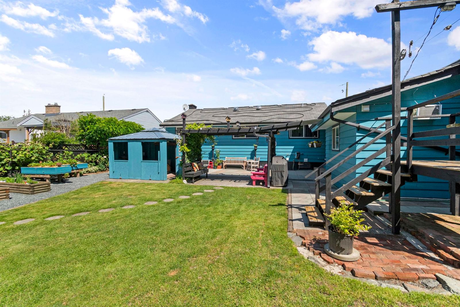 Listing Image 12
