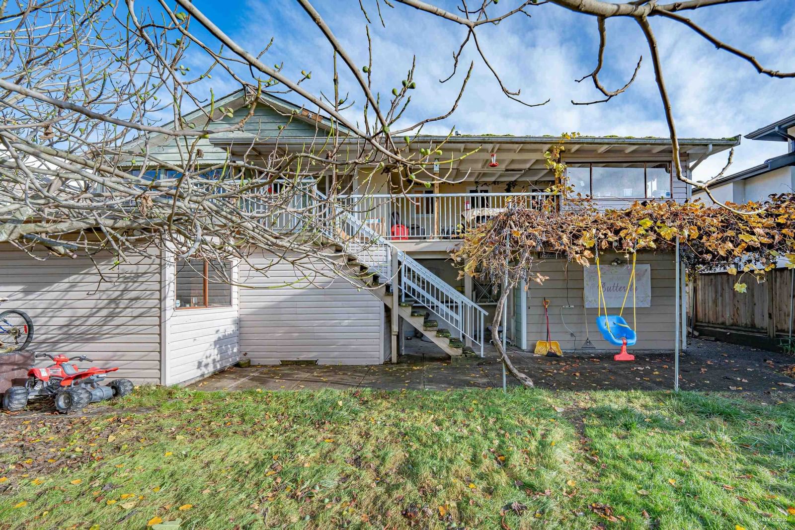 Listing Image 6