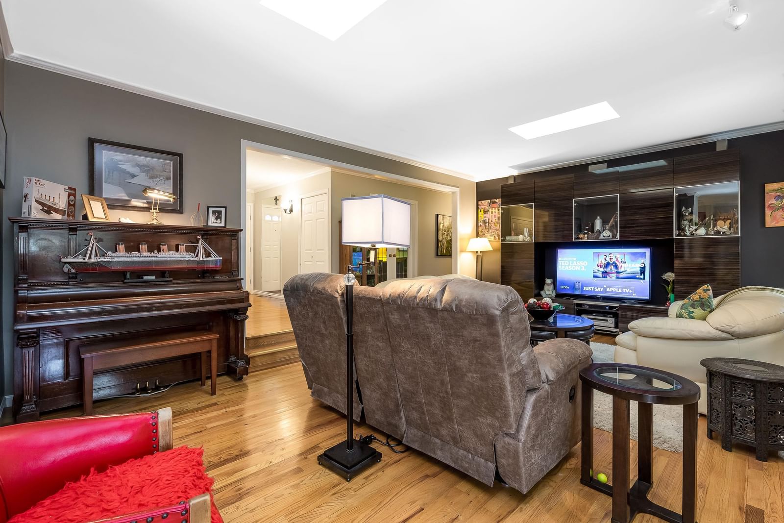 Listing Image 13