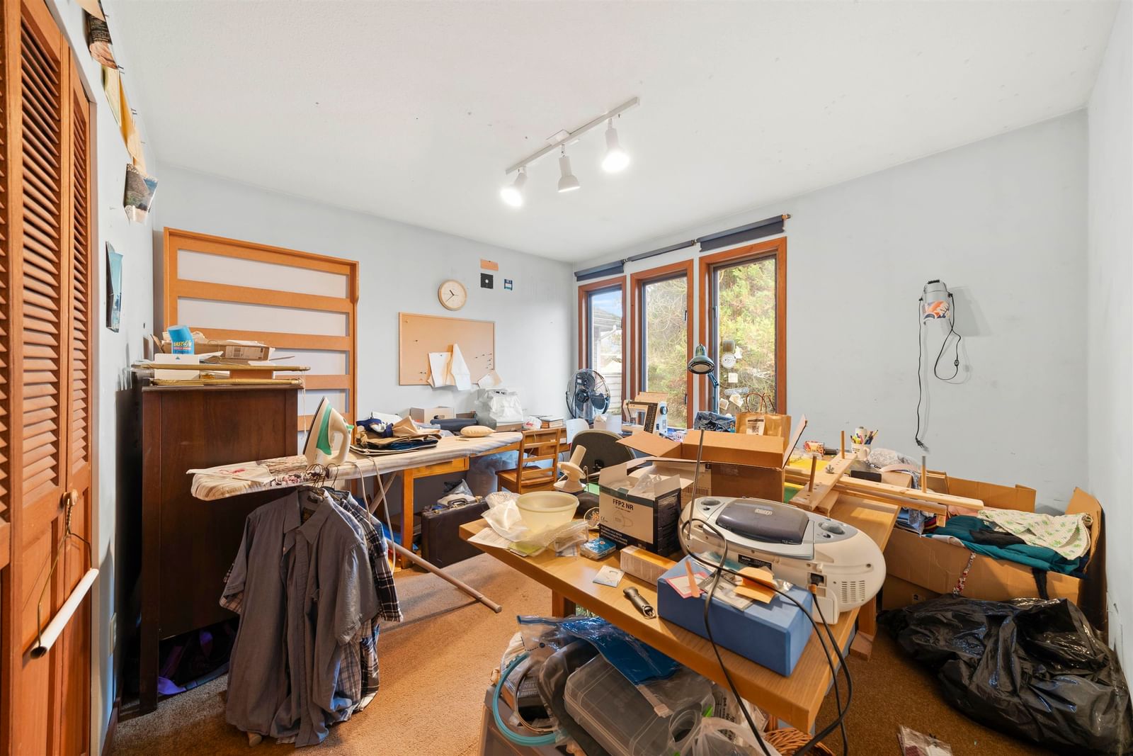 Listing Image 8