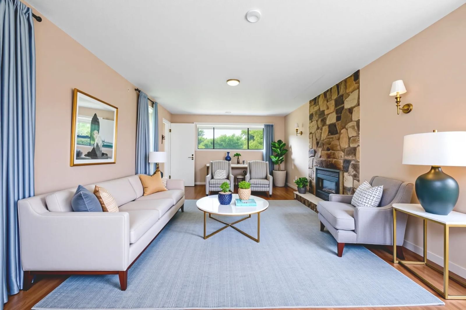 Listing Image 12