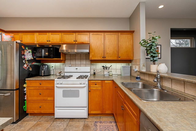 3338 Blossom Court