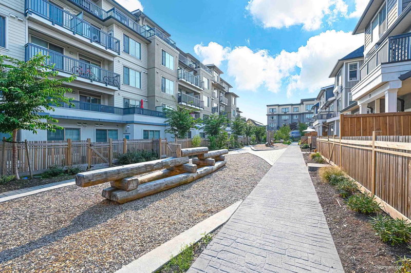 A414 - 20487 65 Avenue, Langley, V2Y 3K5 | Image 3