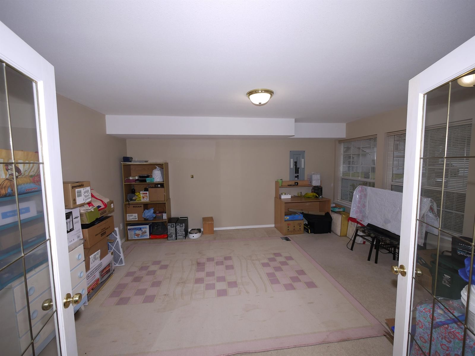 Listing Image 4
