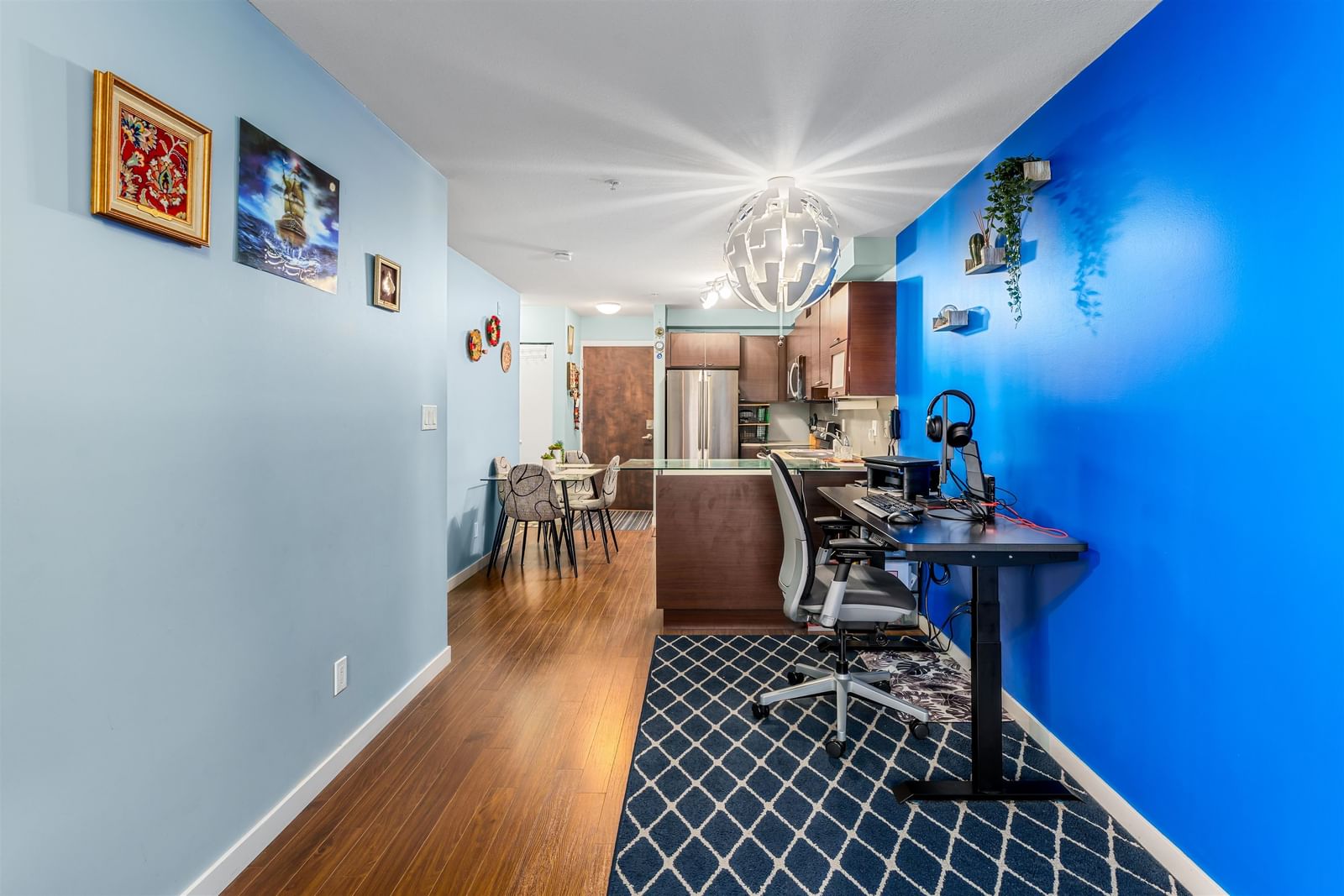 Listing Image 5