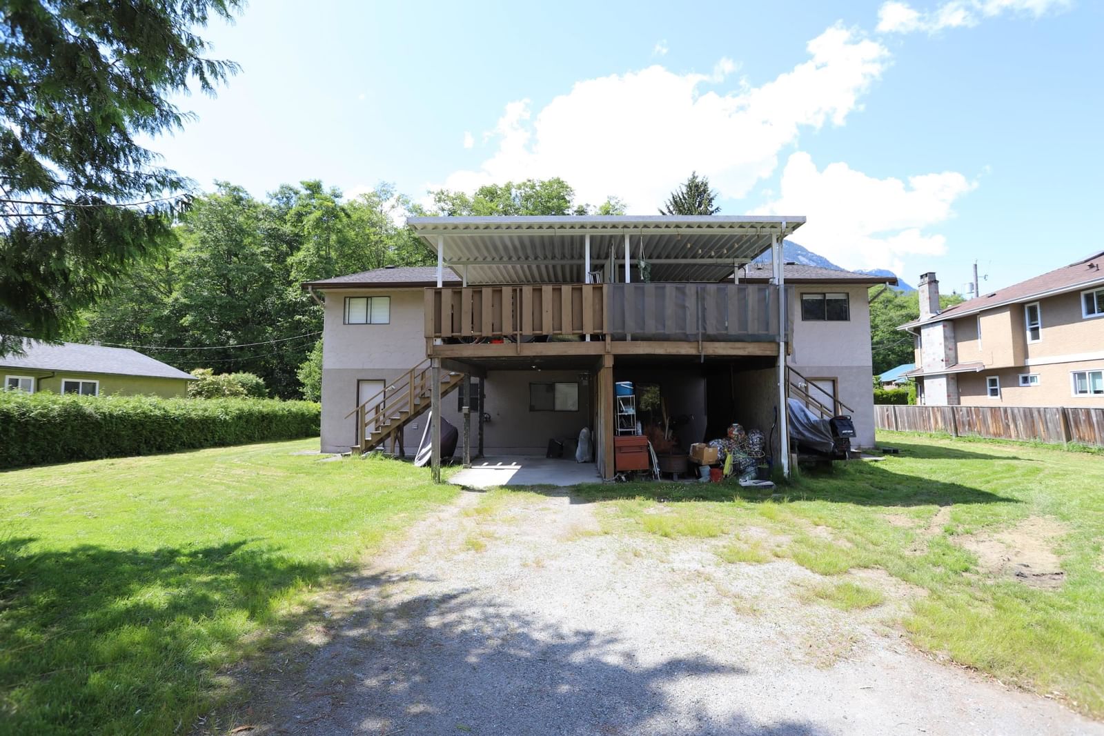 Listing Image 4