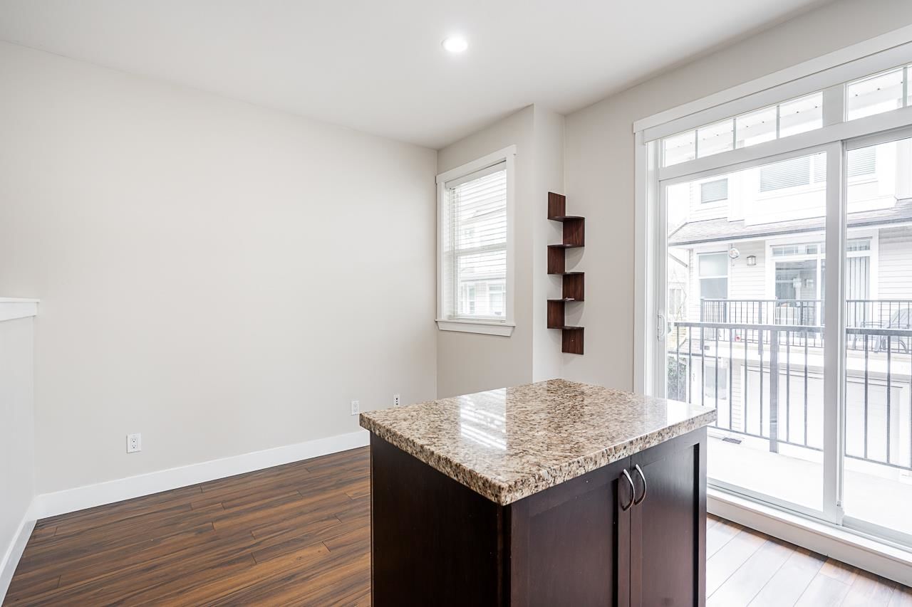 Listing Image 16