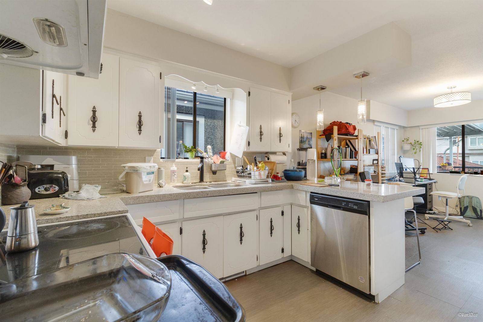 Listing Image 9