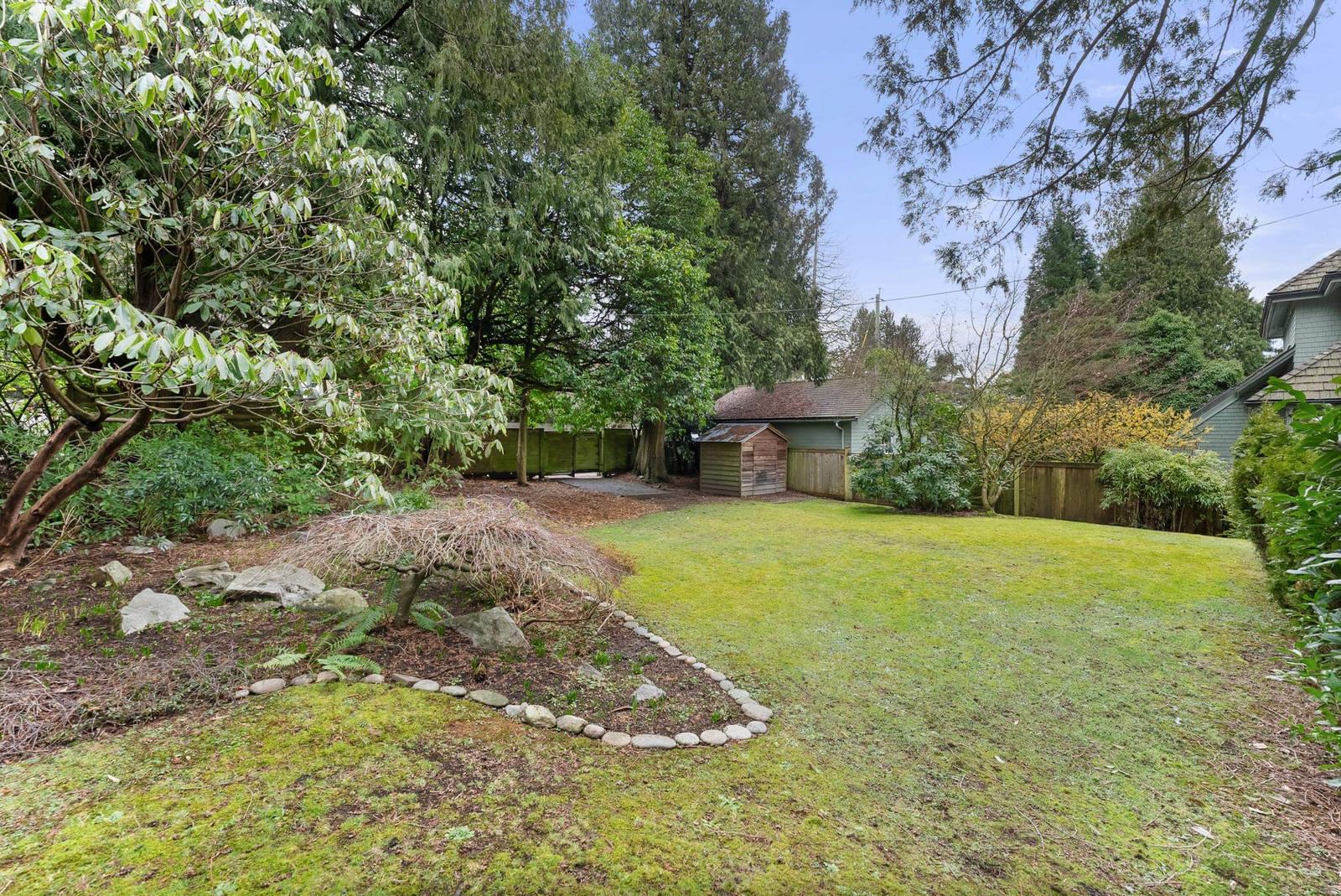 Listing Image 32