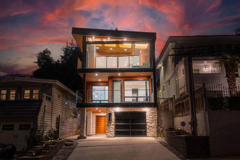 14857 Buena Vista Avenue, White Rock, British Columbia