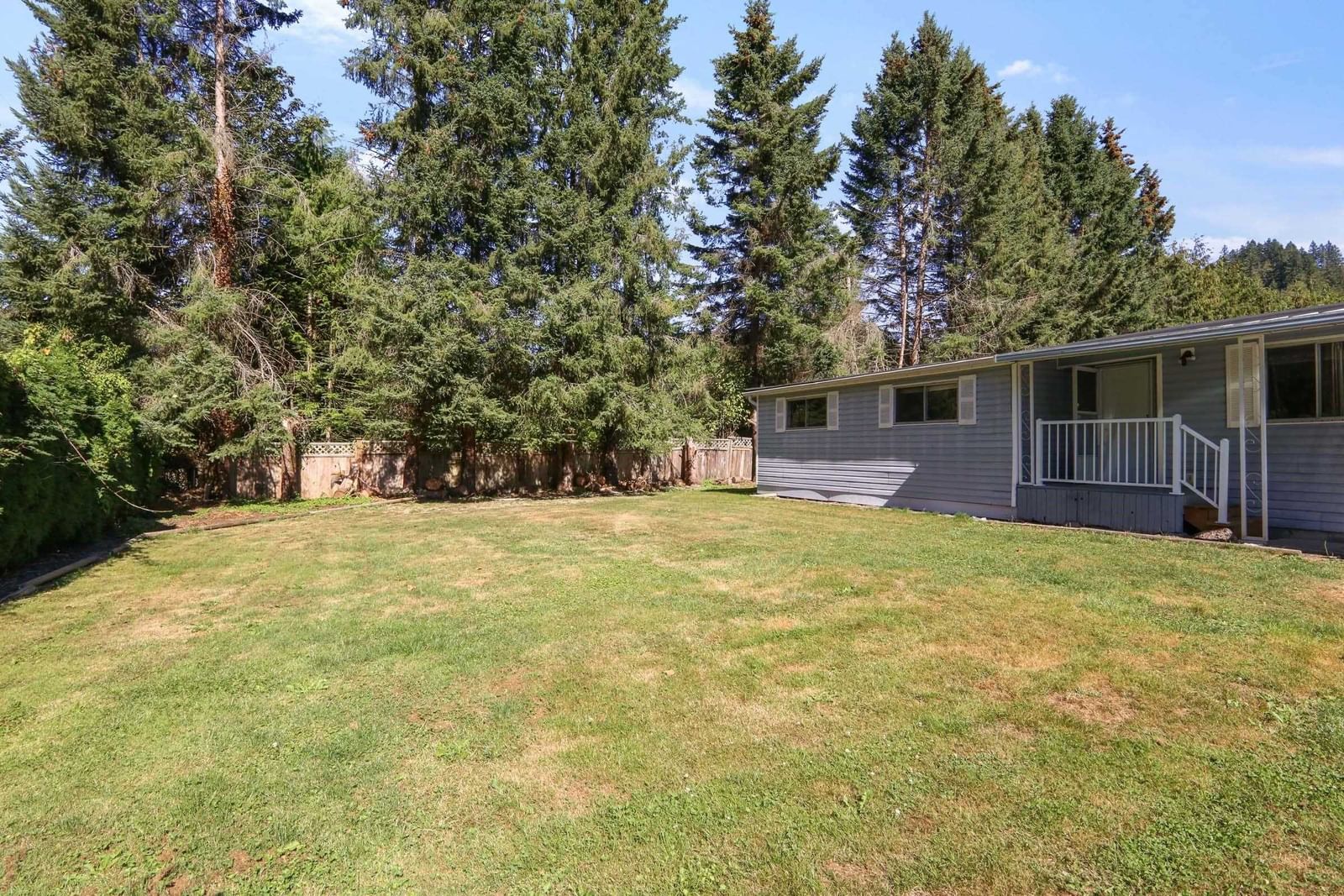 Listing Image 4