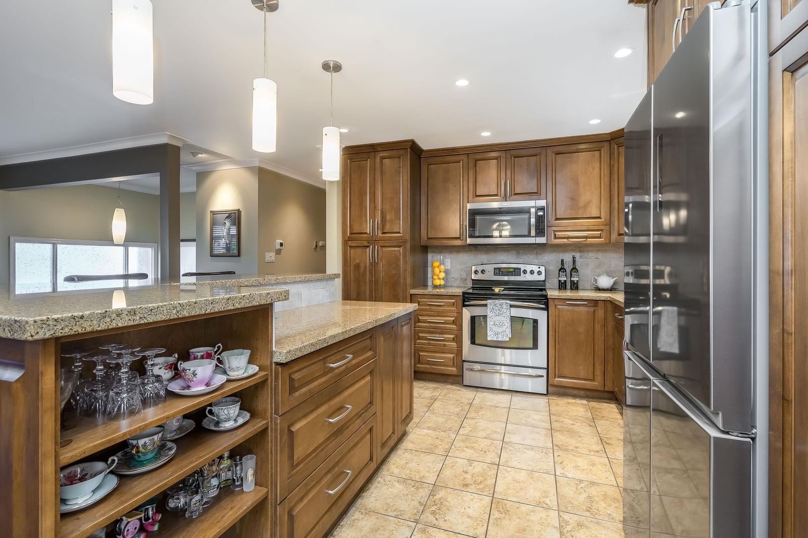 Listing Image 12