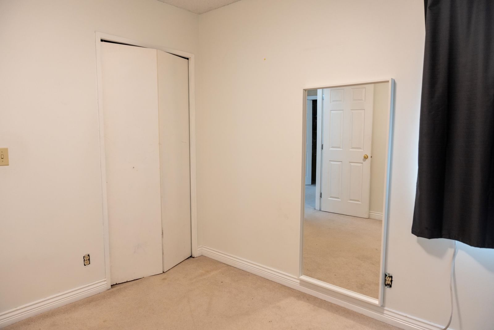 Listing Image 30