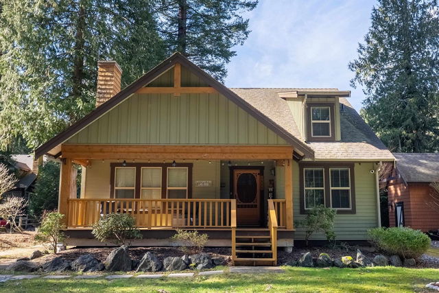 1821 Mossy Green Way