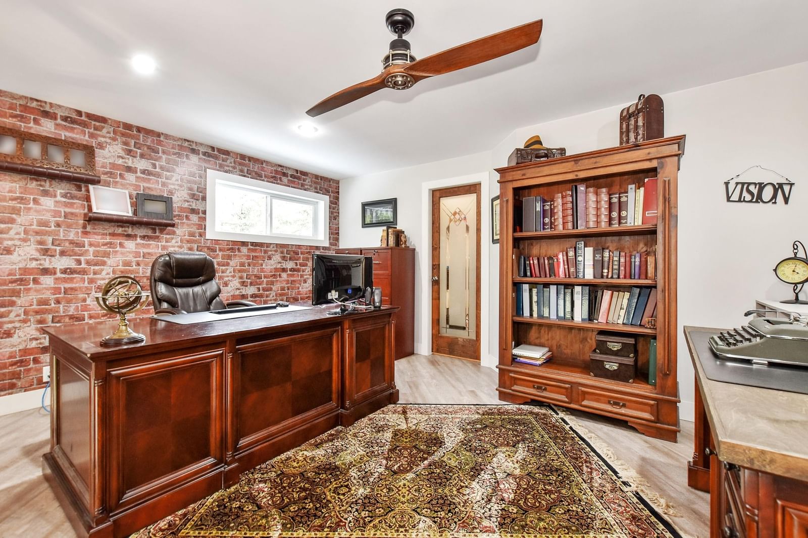 Listing Image 21