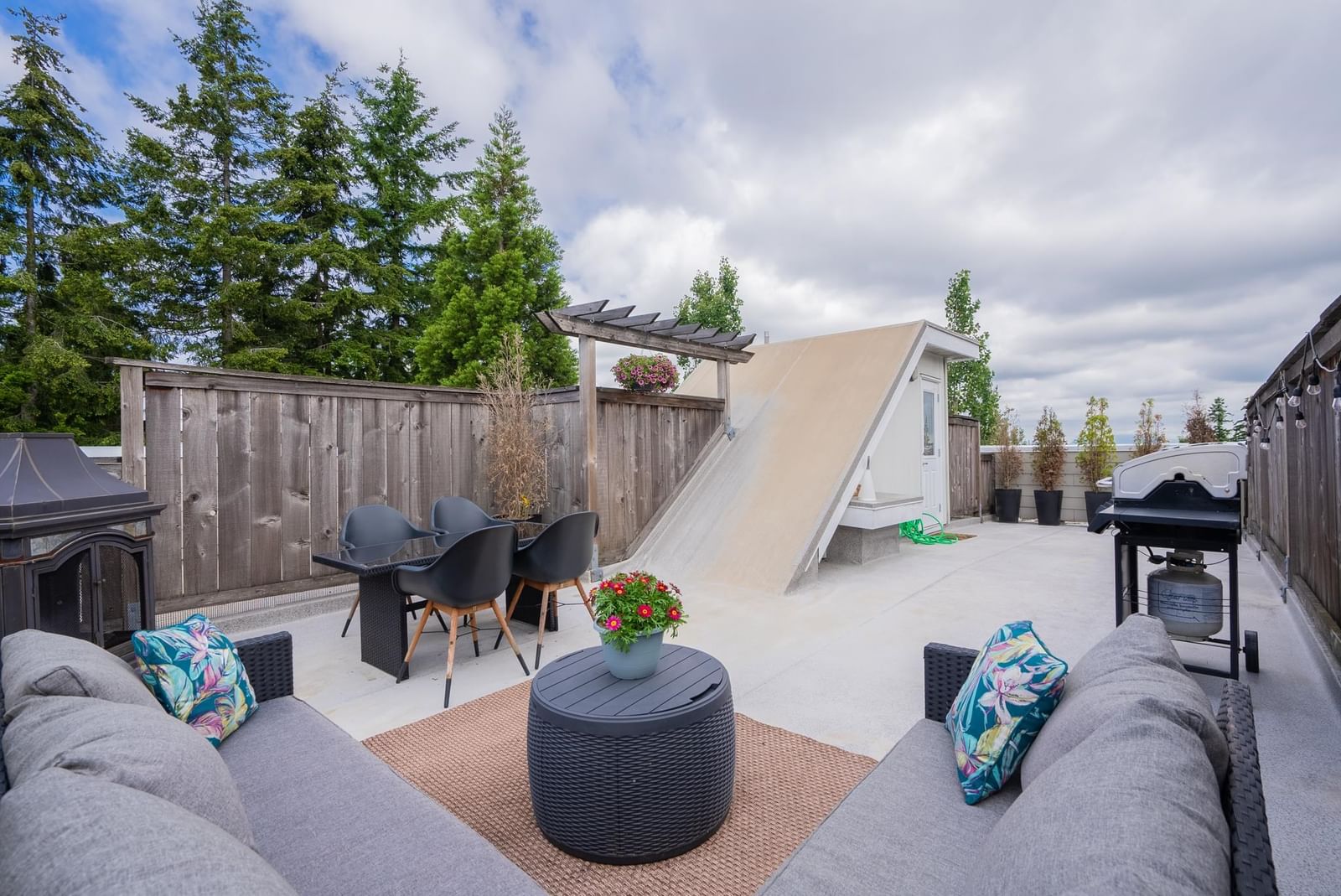 Listing Image 16