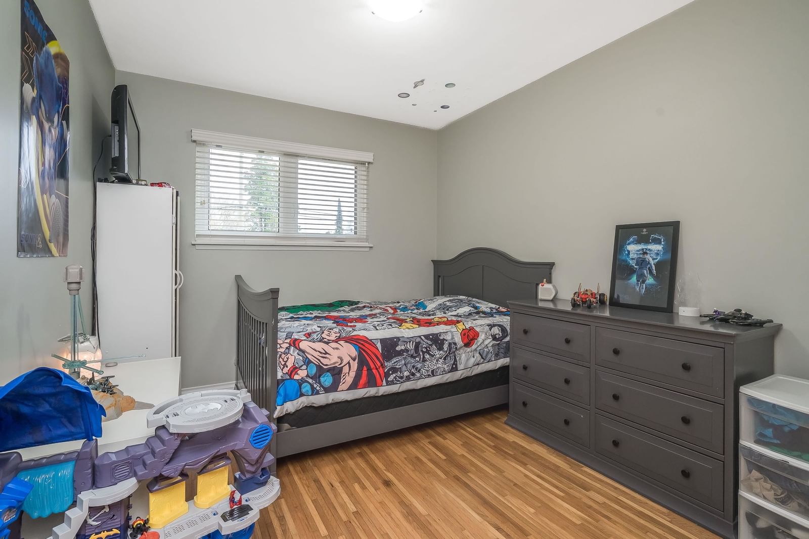 Listing Image 15