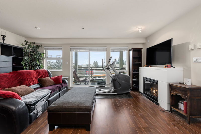 15795 Croydon Drive #307, Surrey, British Columbia