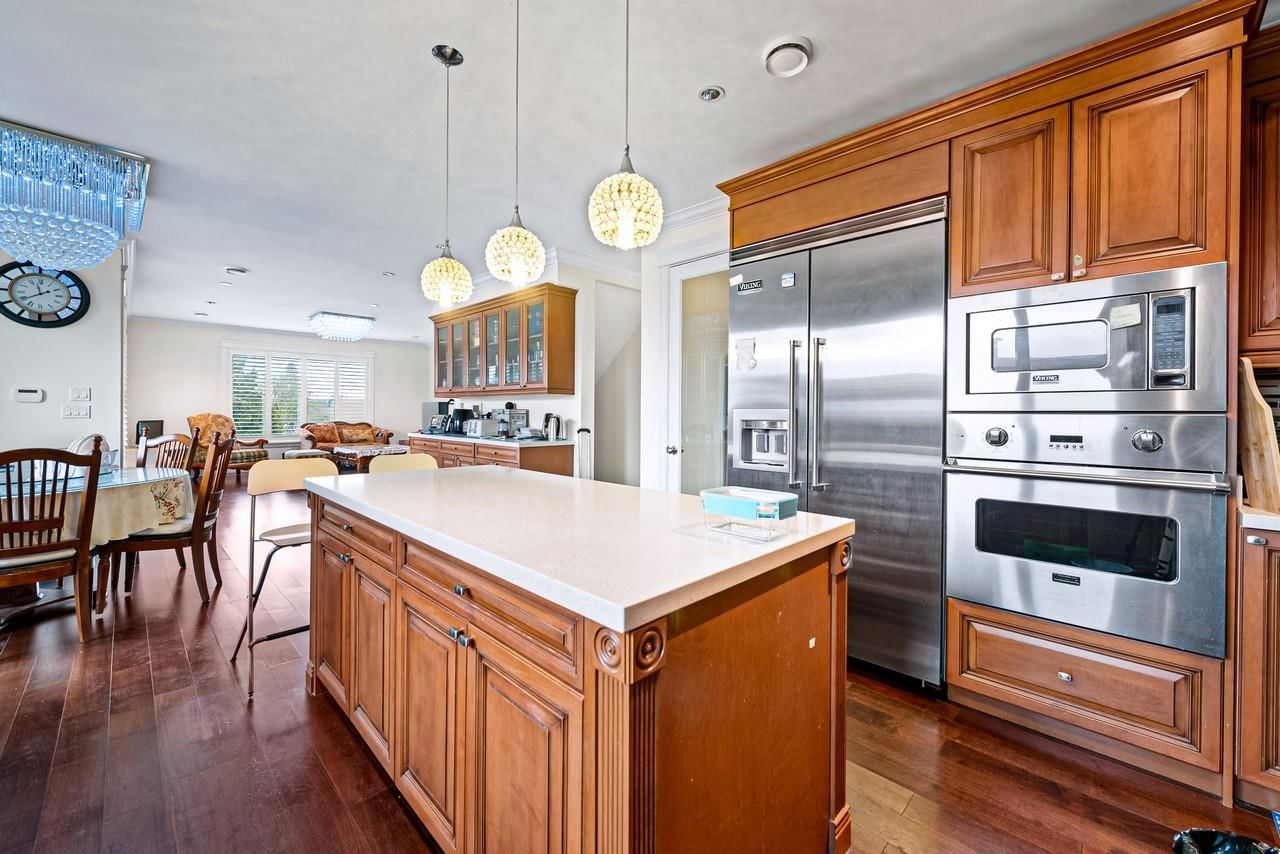 Listing Image 11