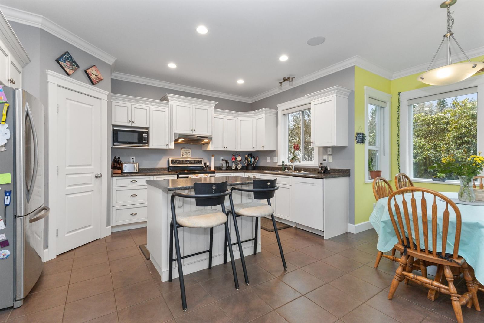 Listing Image 10