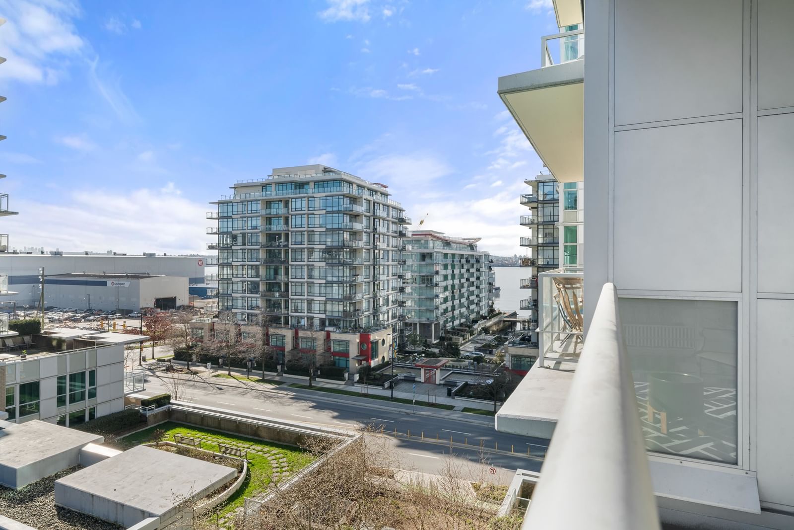 Listing Image 7