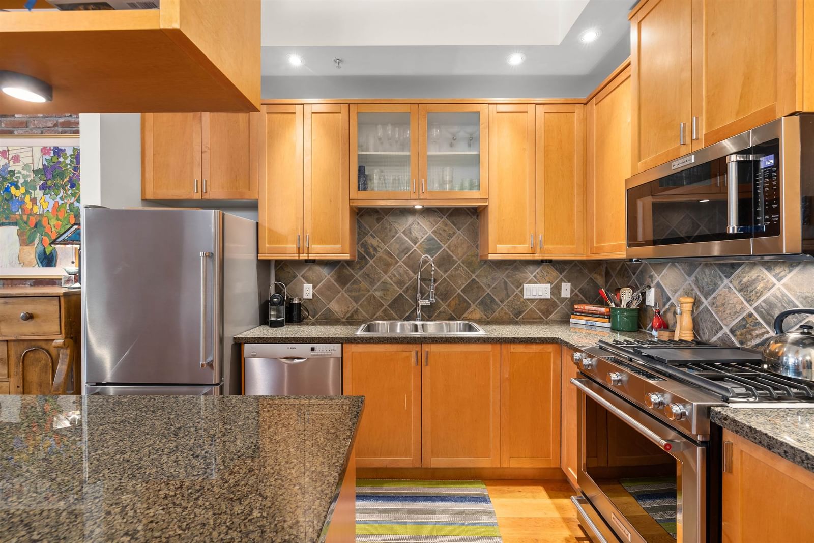 Listing Image 19