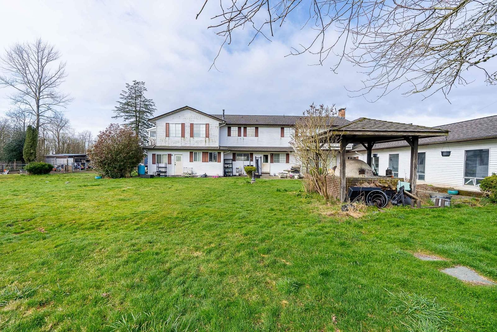 Listing Image 9