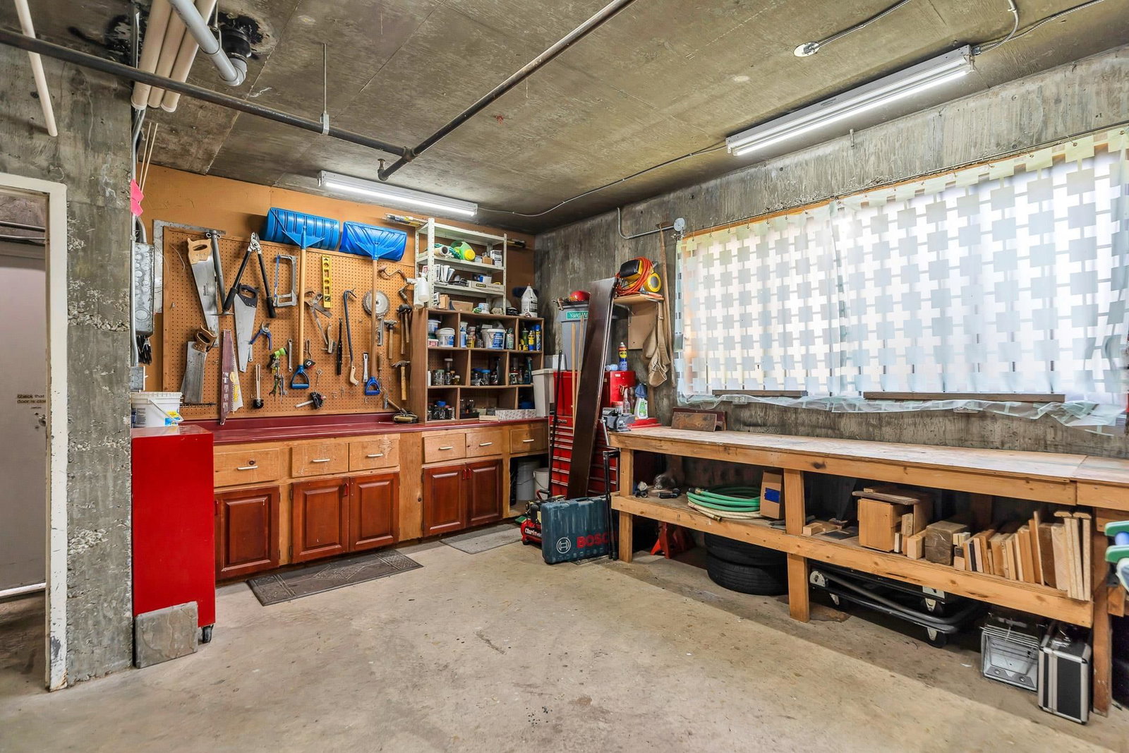 Listing Image 32