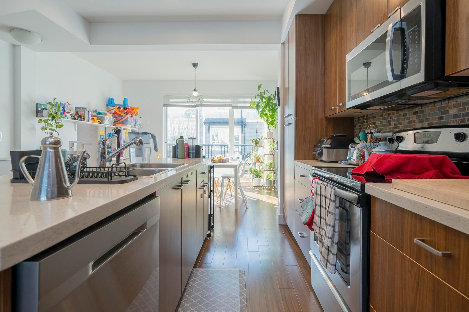 Listing Image 13