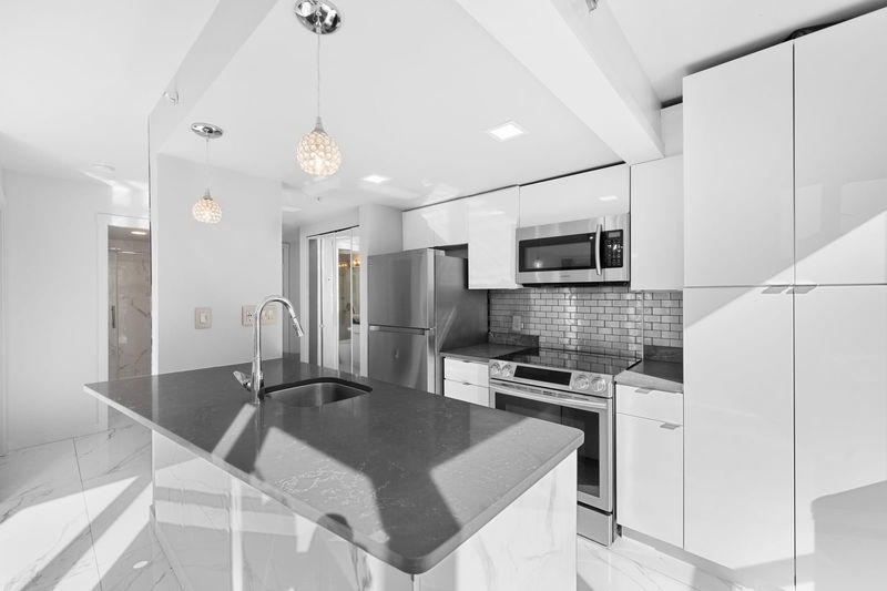 1188 Howe Street #702, Vancouver, British Columbia