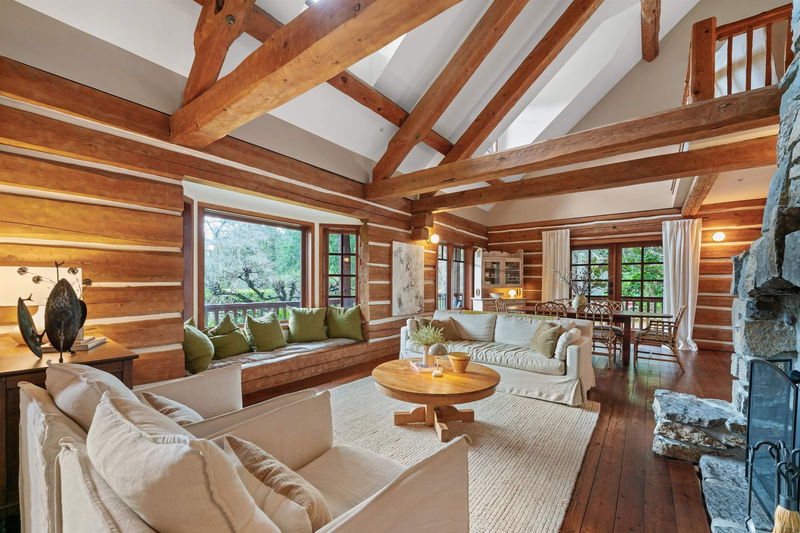 Image of home for listing MLS® R2972557