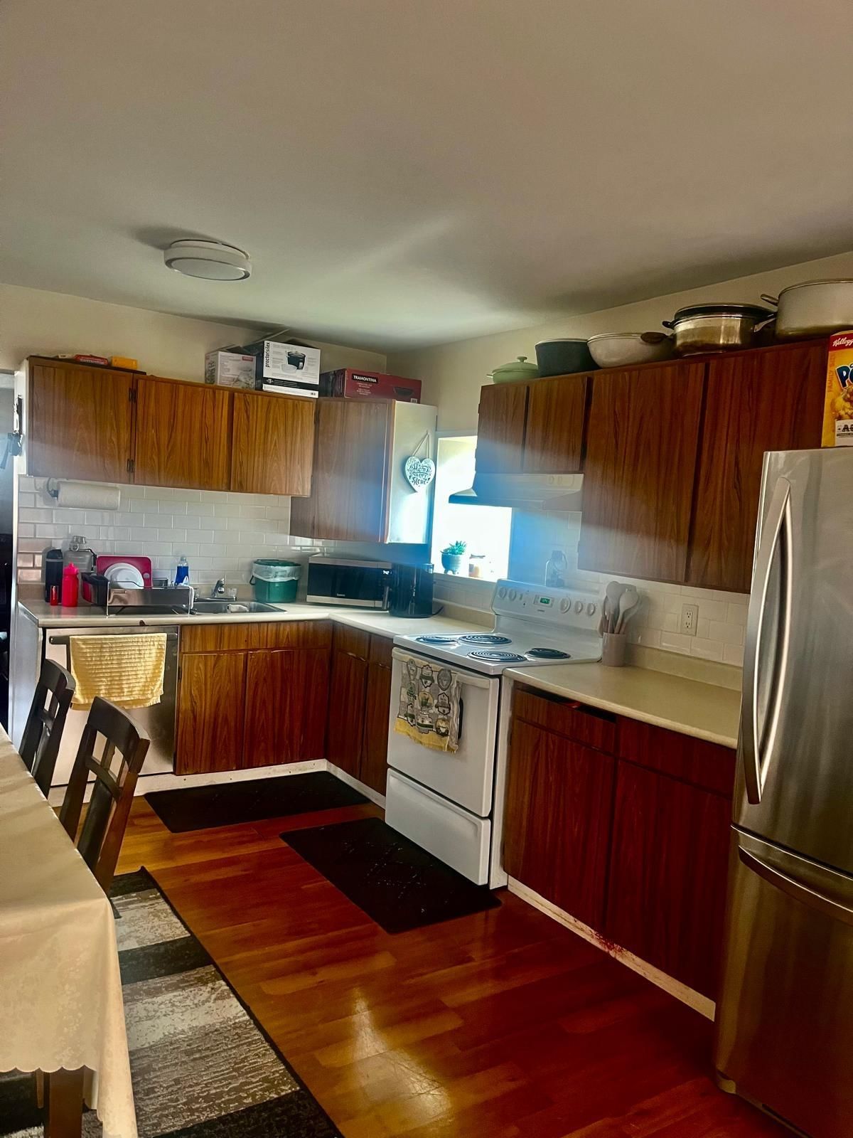 Listing Image 6
