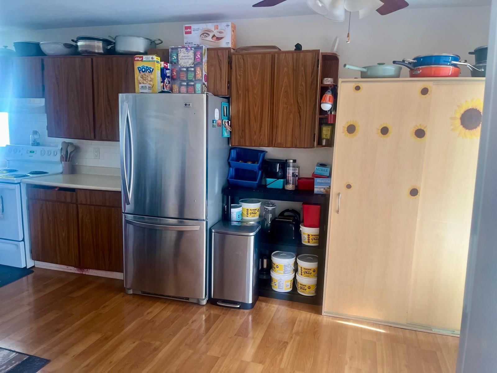 Listing Image 7