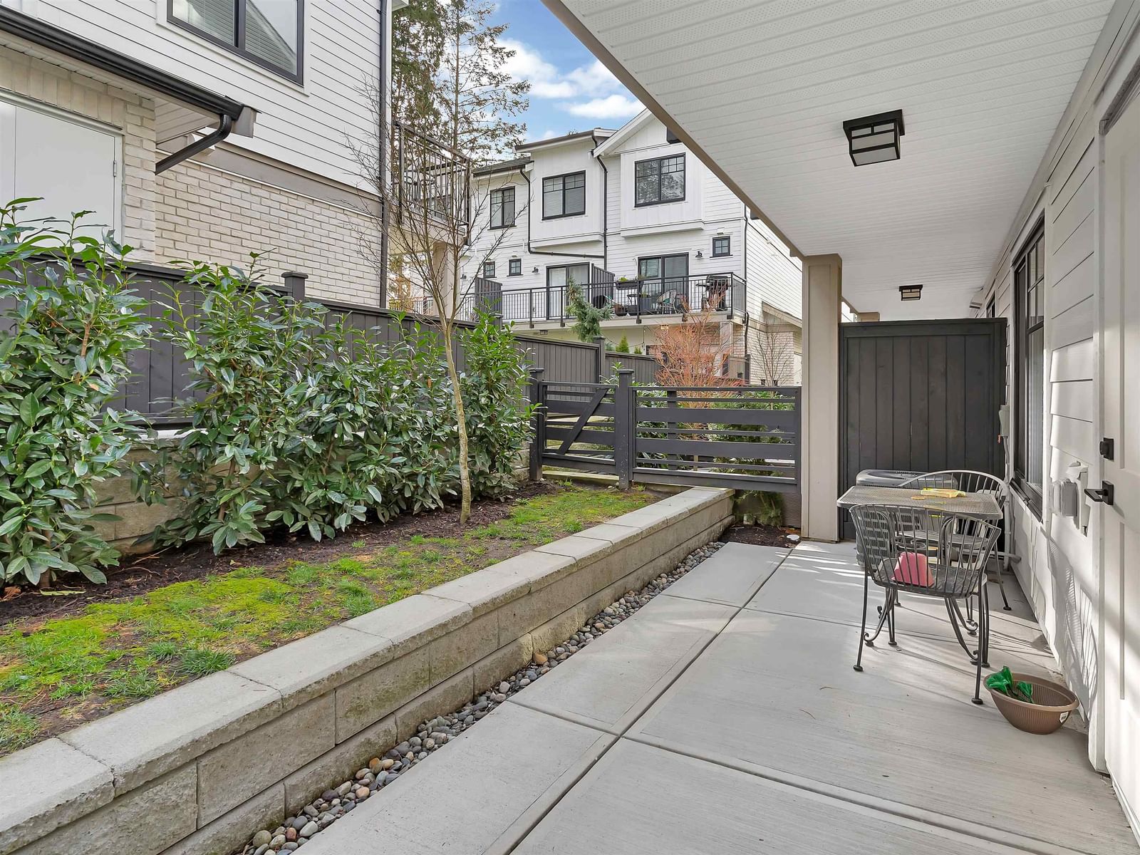 Listing Image 17