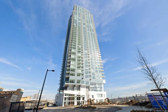 1702 - 660 Quayside Drive