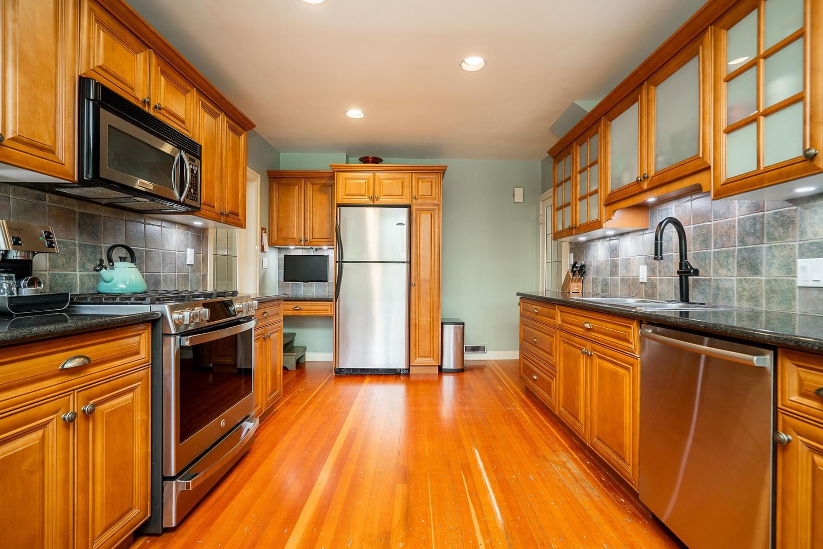 Listing Image 10