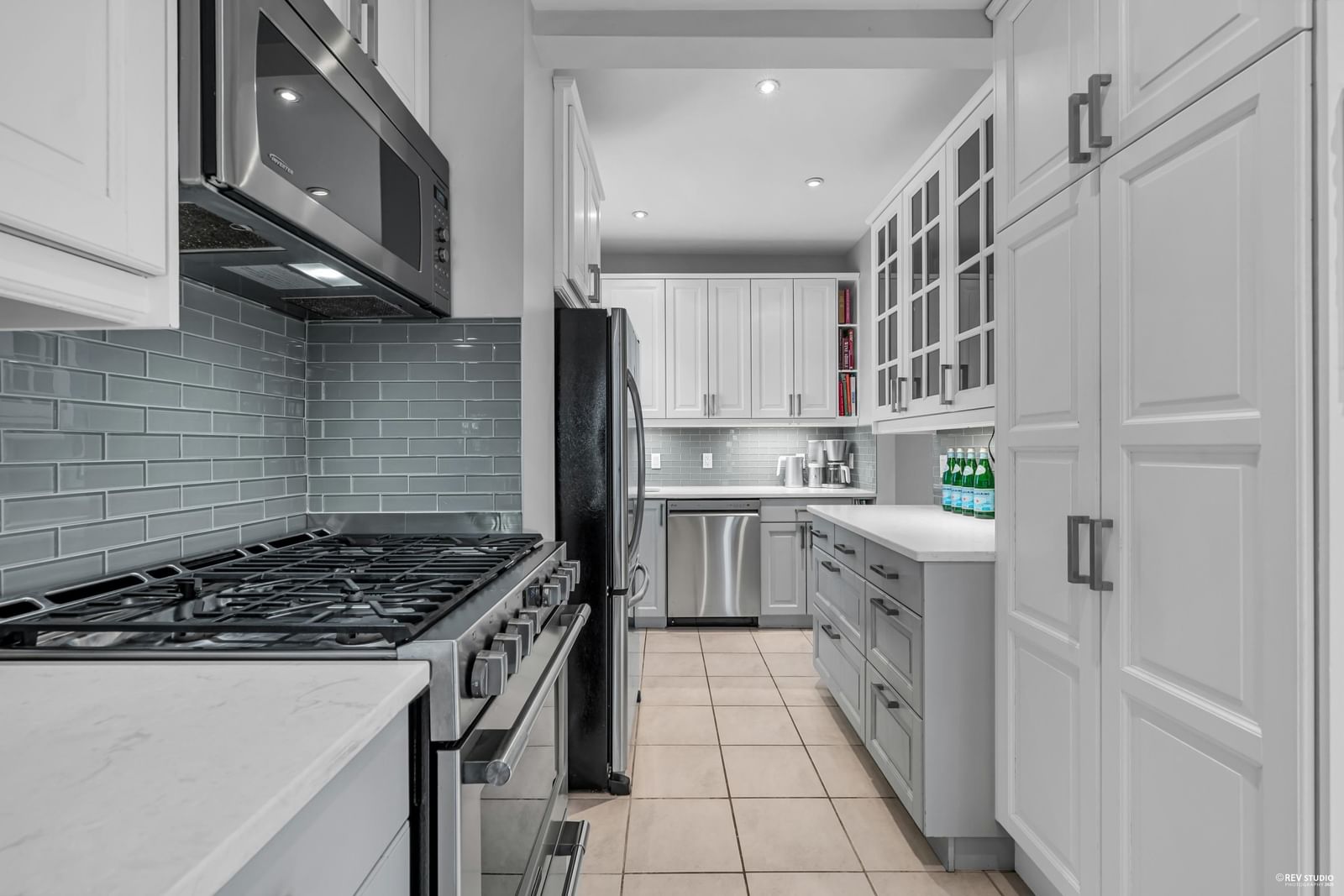Listing Image 9