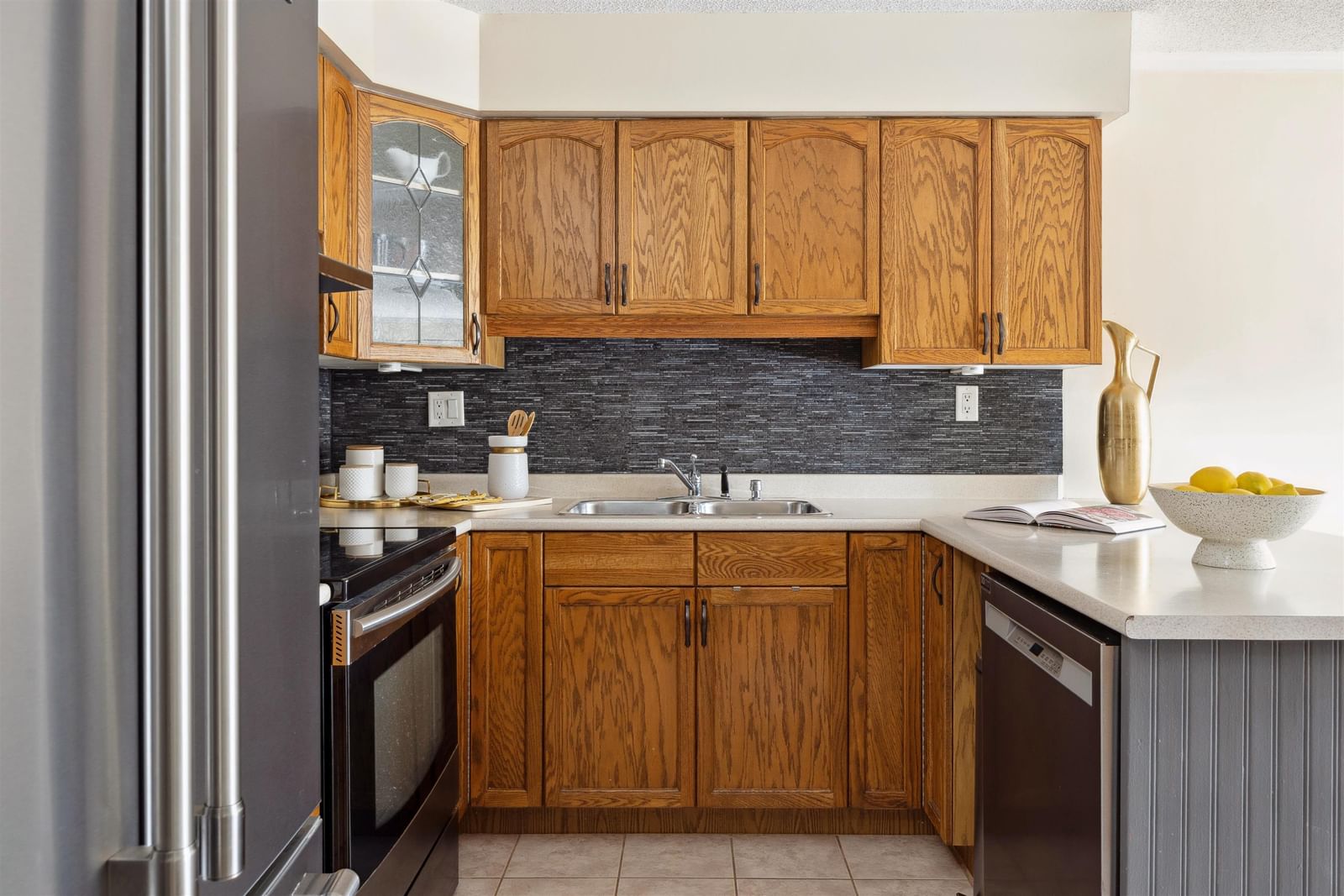 Listing Image 13