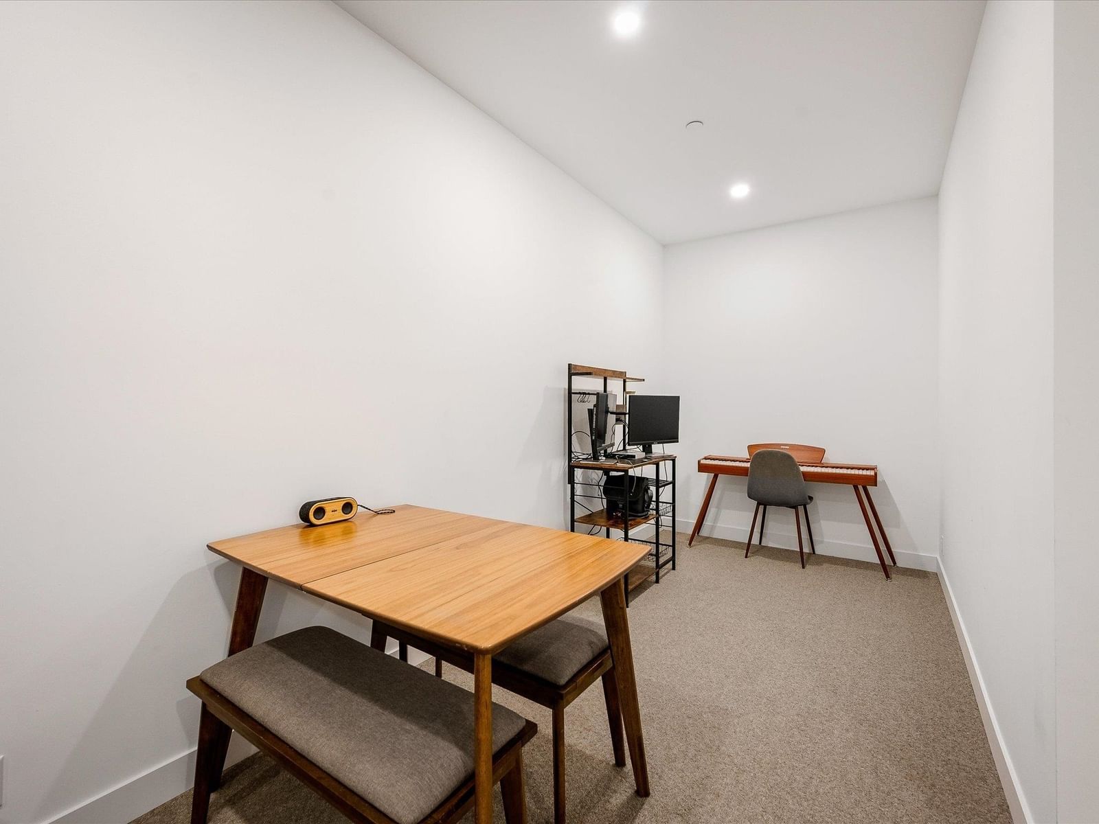 Listing Image 25