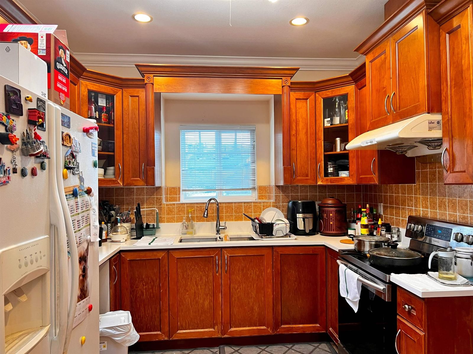 Listing Image 11