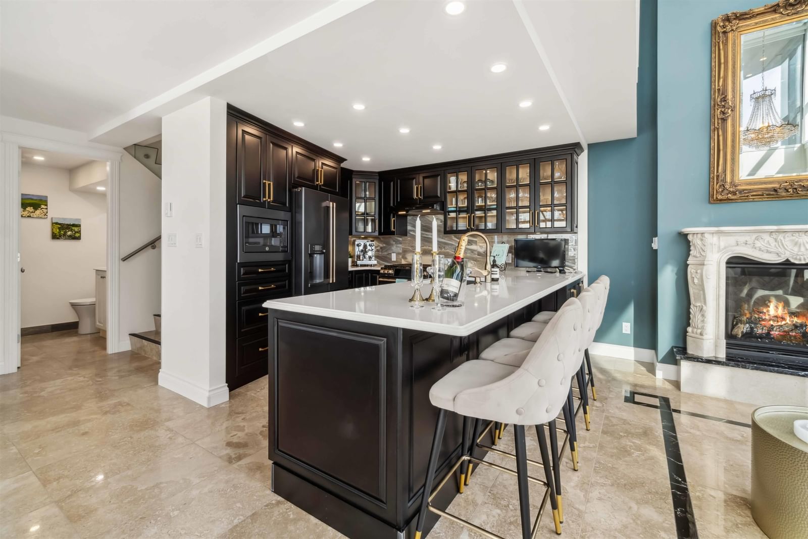Listing Image 15
