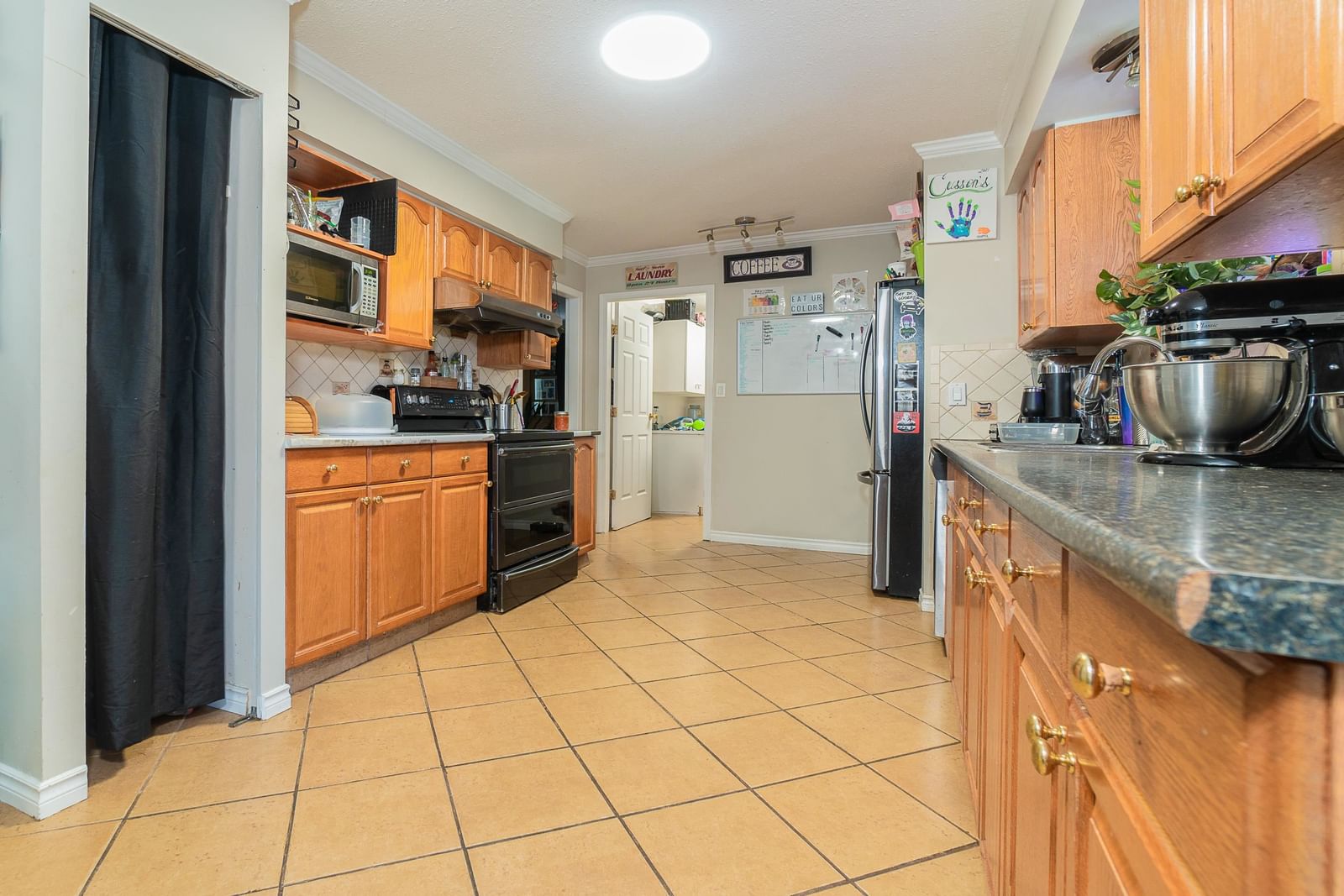 Listing Image 12