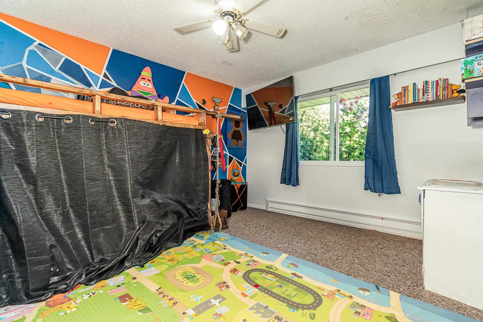 Listing Image 19