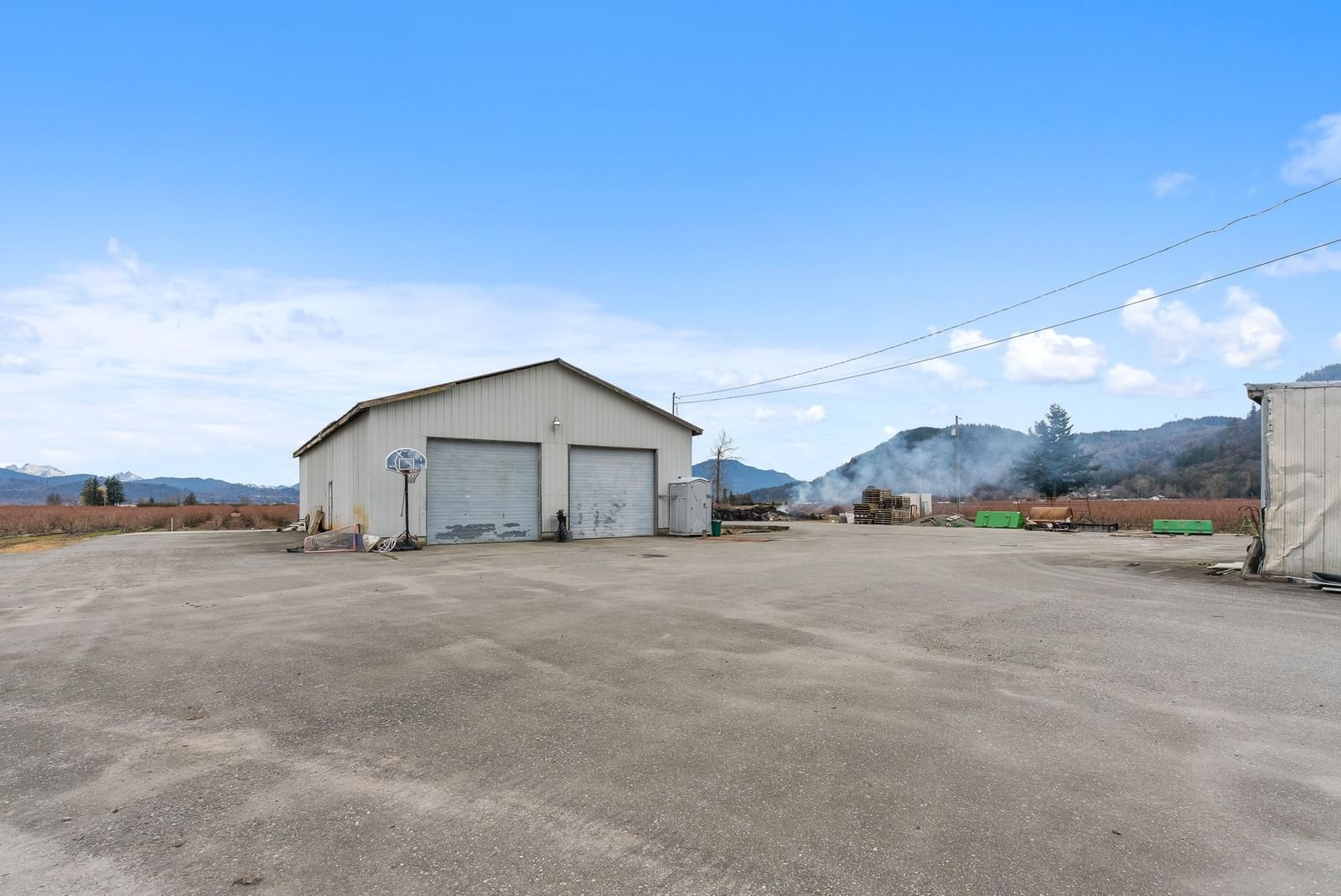 Listing Image 10